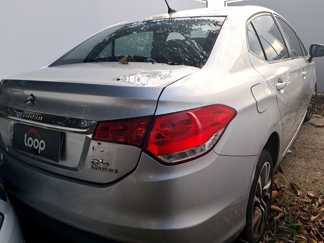 Vehicle_photo_3