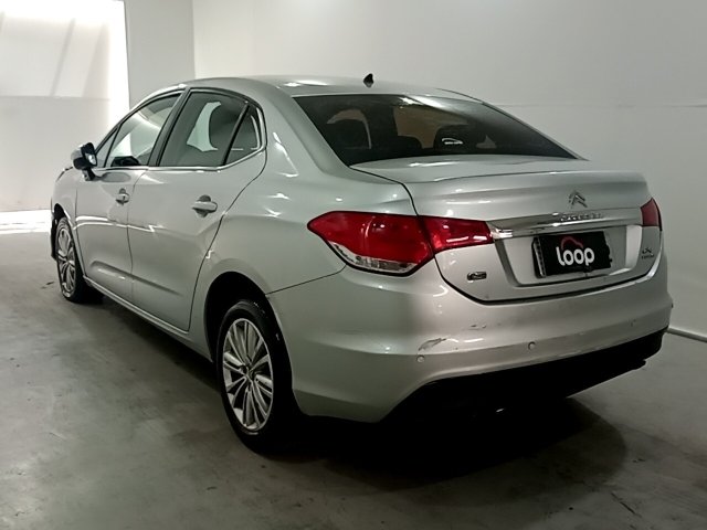 Vehicle_photo_3