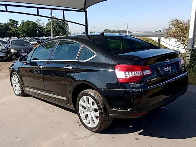Vehicle_photo_3