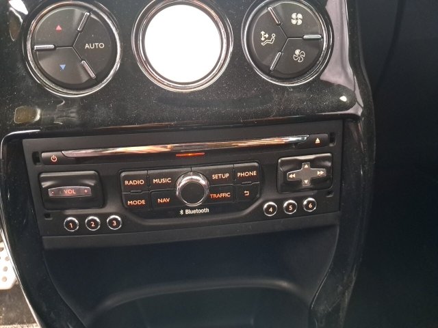 Vehicle_photo_6