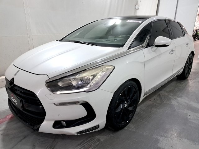 Veículo Citroën DS5 Citroen DS5 Turbo165A6 2013 Conservado 2014 em leilão