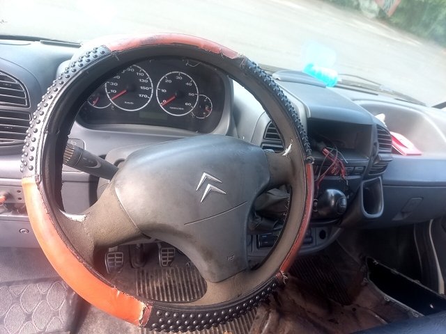 Vehicle_photo_7