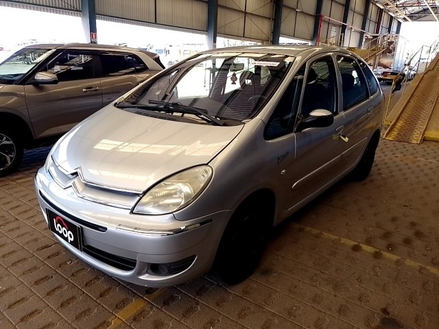Vehicle_photo_1