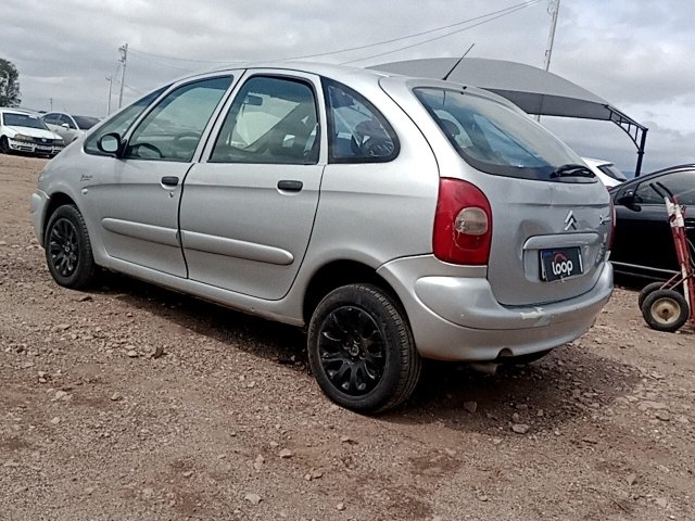 Vehicle_photo_3