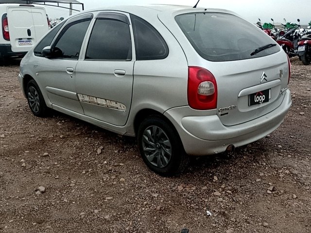Vehicle_photo_3