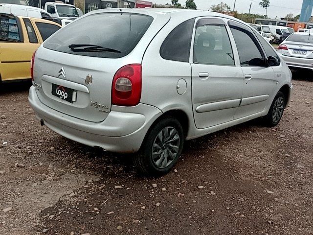 Vehicle_photo_4