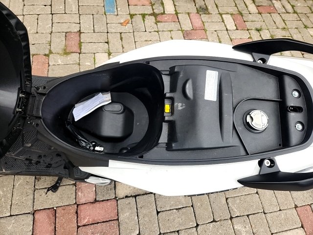 Vehicle_photo_11