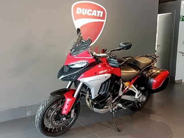 DUCATI MULTISTRADA V4 S Frente Motorista