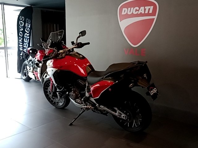 DUCATI MULTISTRADA V4 S Traseira Motorista