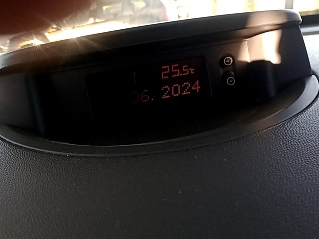 Vehicle_photo_18