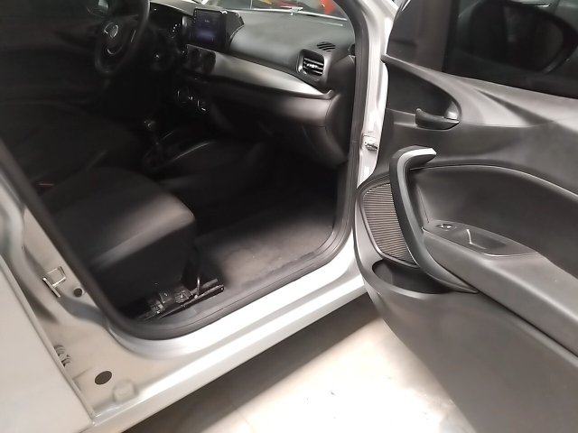 Vehicle_photo_9