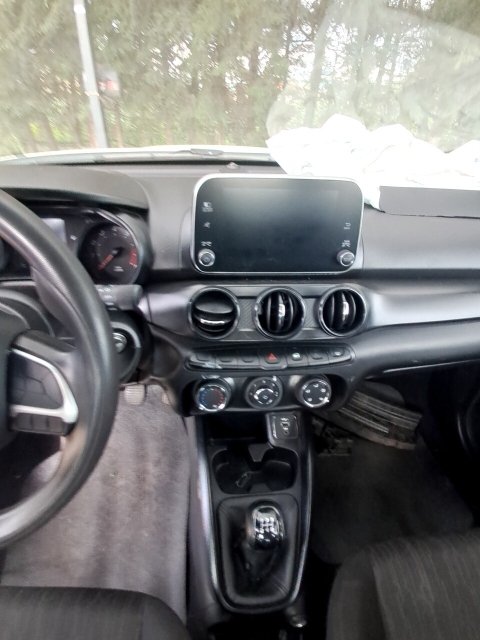 Vehicle_photo_13