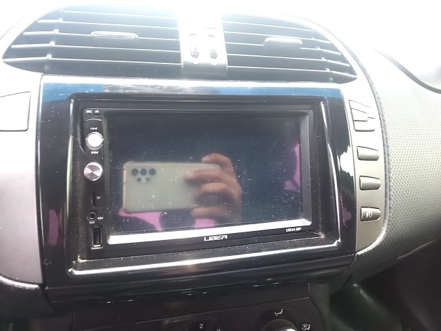 Vehicle_photo_6