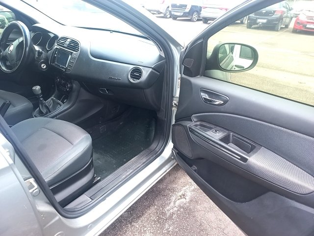 Vehicle_photo_9