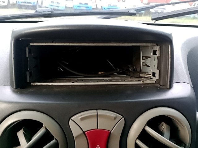 Vehicle_photo_6