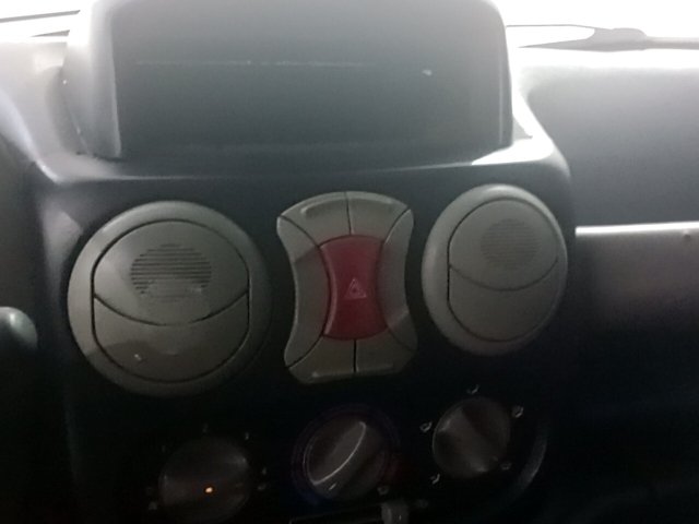 Vehicle_photo_6