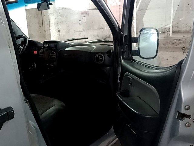 Vehicle_photo_9