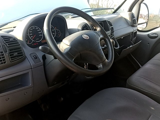 Vehicle_photo_7