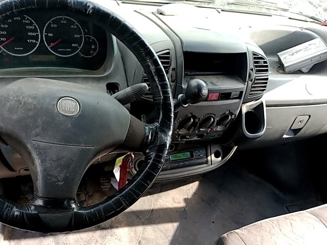 Vehicle_photo_7
