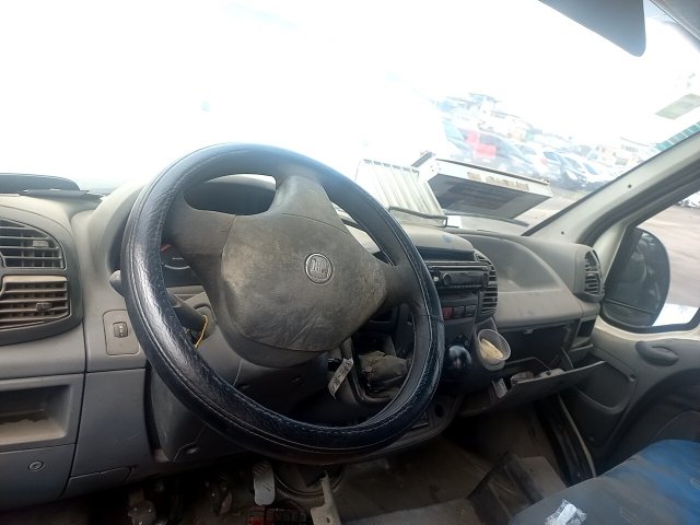 Vehicle_photo_7