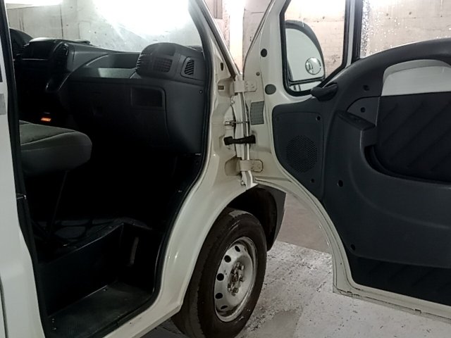 Vehicle_photo_9