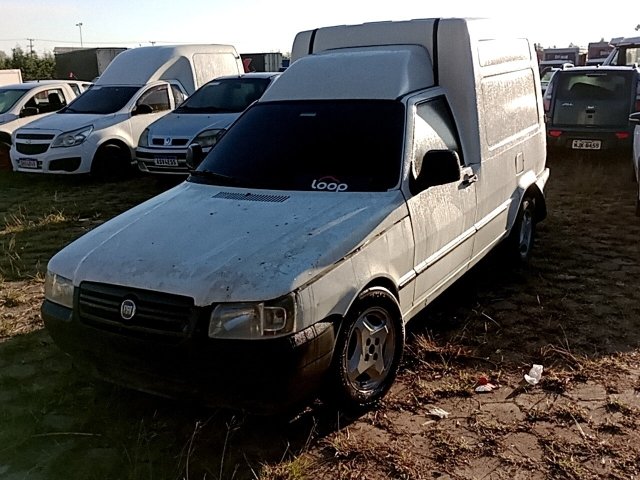 Veículo Fiat Fiorino Fiat Fiorino Flex 2011/2012 com Lataria e Pintura a Reparar 2012 em leilão