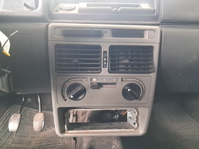Vehicle_photo_6