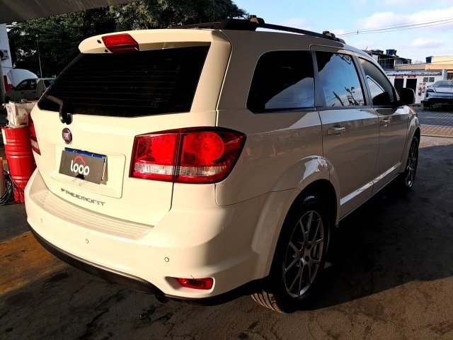 Vehicle_photo_4