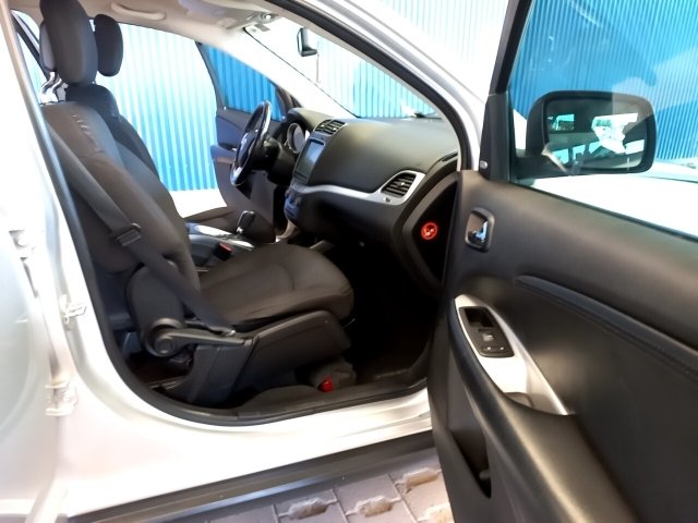 Vehicle_photo_9