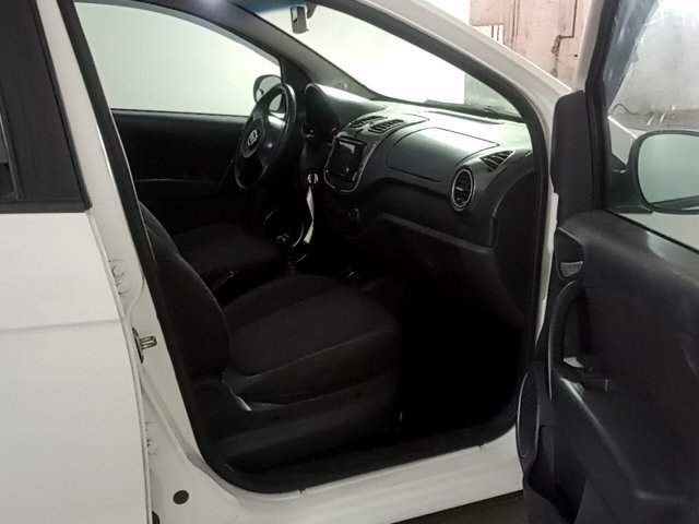 Vehicle_photo_9