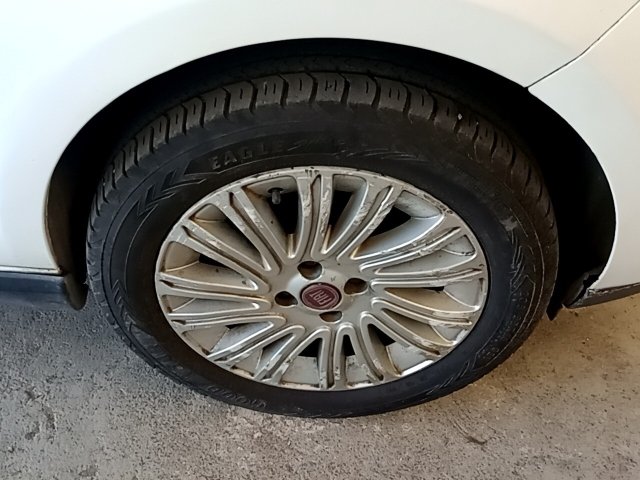 Vehicle_photo_14