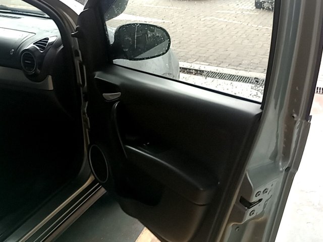 Vehicle_photo_9