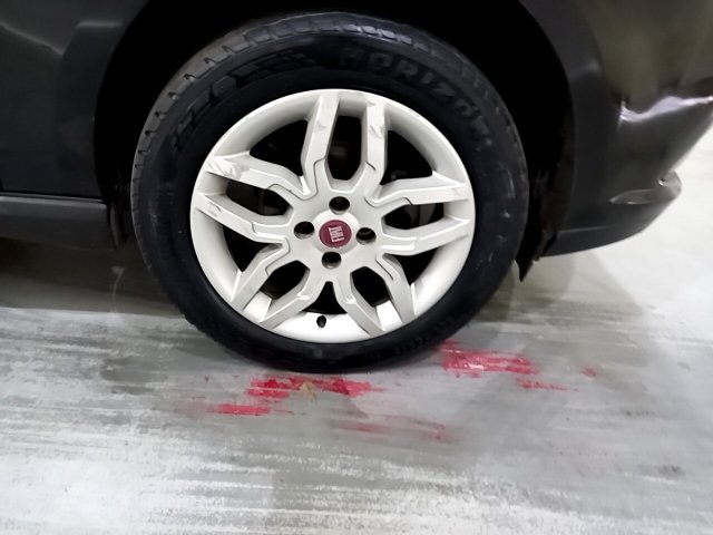 Vehicle_photo_14