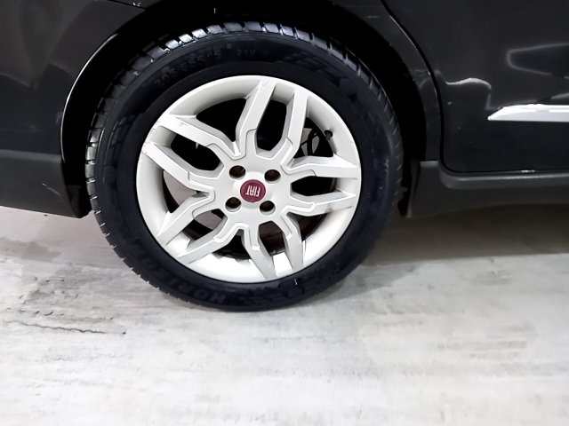 Vehicle_photo_16