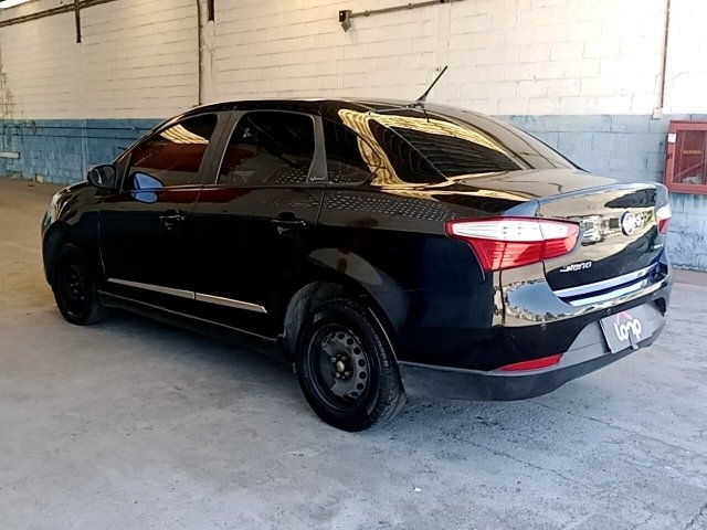 FIAT GRAND SIENA ESSENCE 1.6 Traseira Motorista