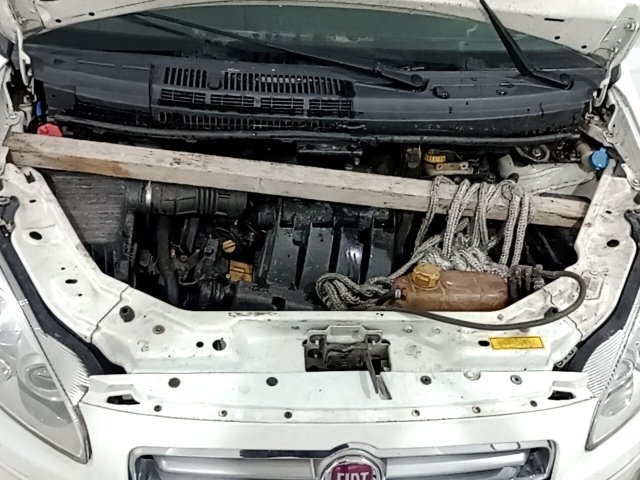 Vehicle_photo_12
