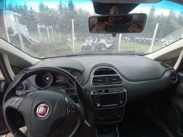 Vehicle_photo_7