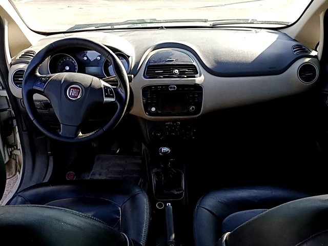 Vehicle_photo_7