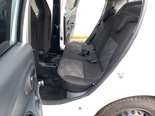 Vehicle_photo_10