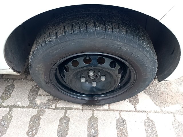 Vehicle_photo_14