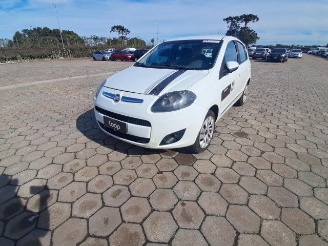 Veículo Fiat Palio Fiat Palio Attract 1.0 2014/2015 2015 em leilão