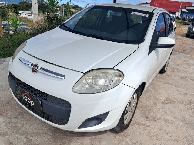 Fiat Palio Attract 1.0 2014/2015 com Lataria e Pintura Regular