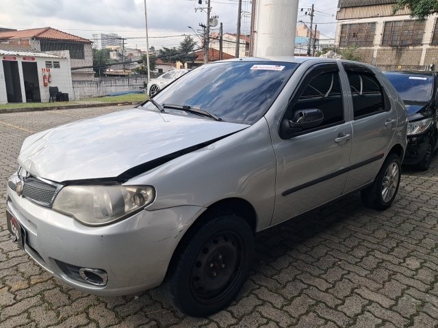 Veículo Fiat Palio FIAT Palio 1.0 MPI Fire Economy 8V Flex 4P Manual 2010/2011 2011 em leilão