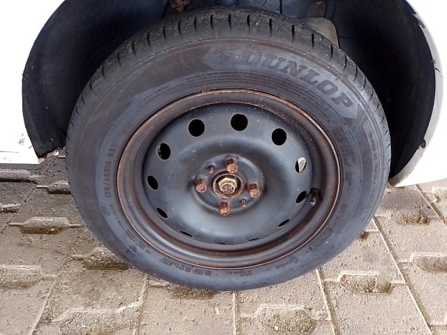 Vehicle_photo_14