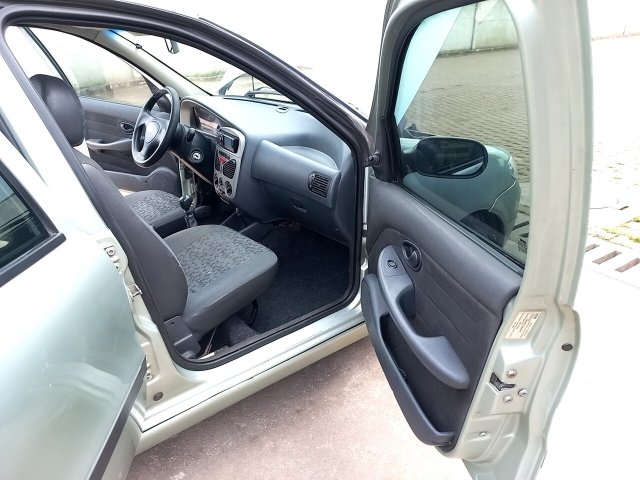 Vehicle_photo_9