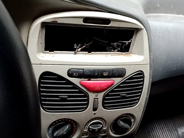 Vehicle_photo_6