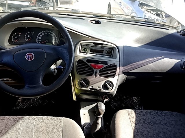 Vehicle_photo_7