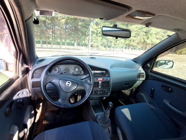 Vehicle_photo_7