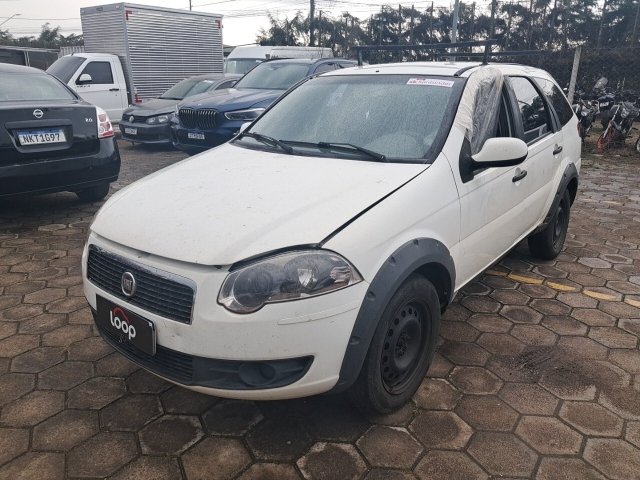 Veículo Fiat Palio FIAT PALIO WK TREKK 1.6 2013/2014 2014 em leilão
