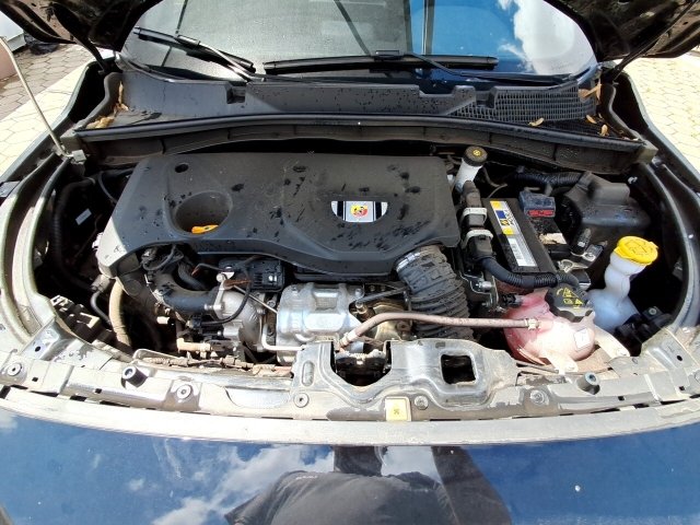 Vehicle_photo_12